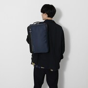 「カウボーイビバップ」をモチーフにしたバックパックの使用イメージ。