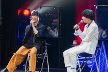 左から畠中祐、小林千晃。