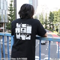 「『人生って何？』Tシャツ」着用イメージ