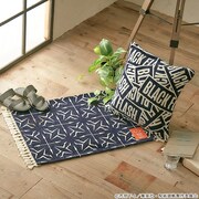 「虎杖悠仁 モデル」のクッションカバーとミニラグのイメージ。