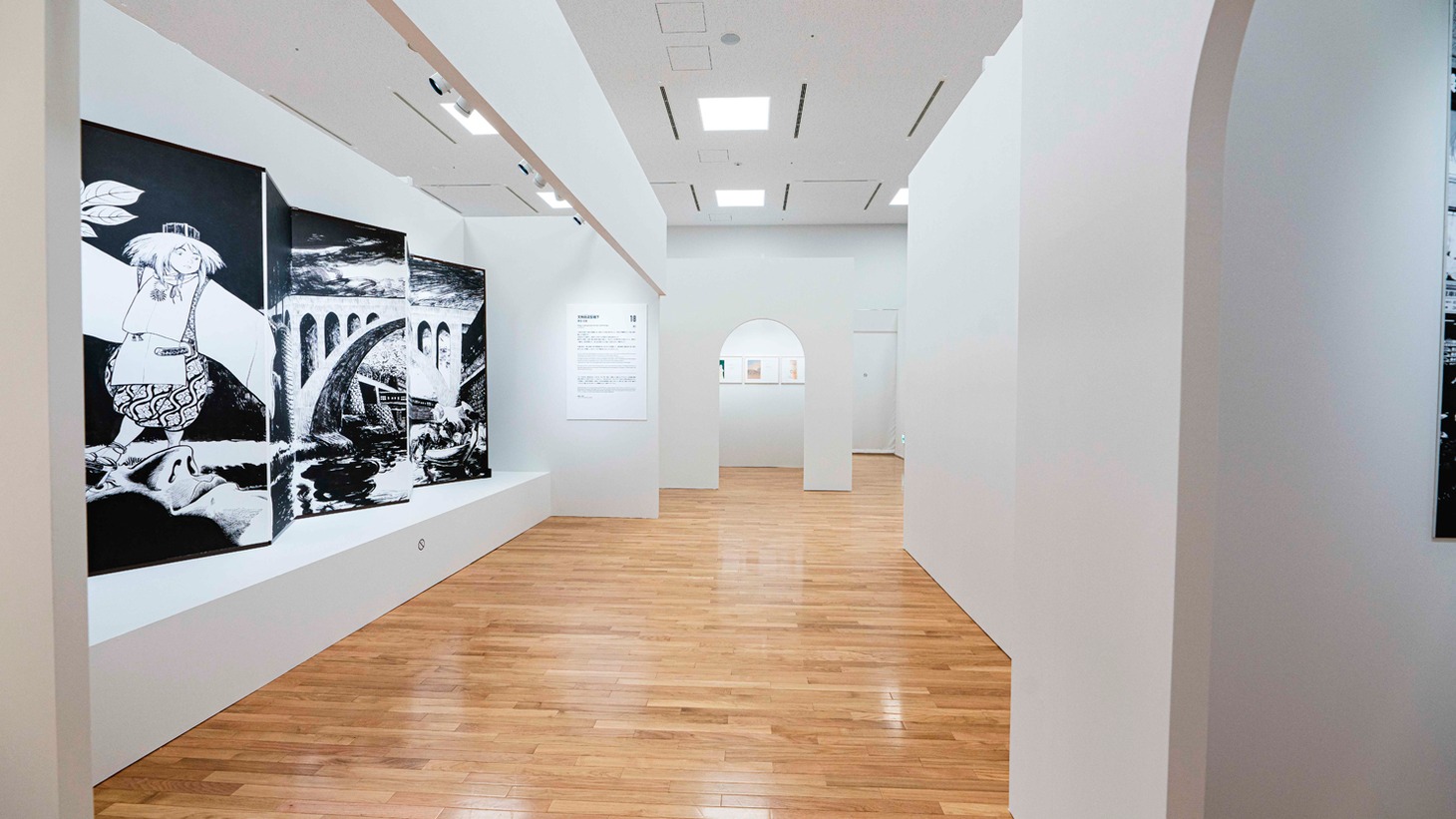 「漫画『もしも東京』展」の講堂内の様子。