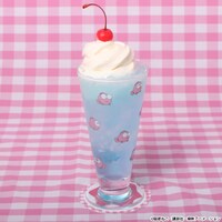 「きんぎょ注意報！ ぎょぴちゃんクリームソーダグラス&コースターセット」