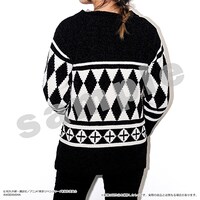 「東京リベンジャーズ カーディガン（ドラケンイメージ）」レディースサイズの着用イメージ。