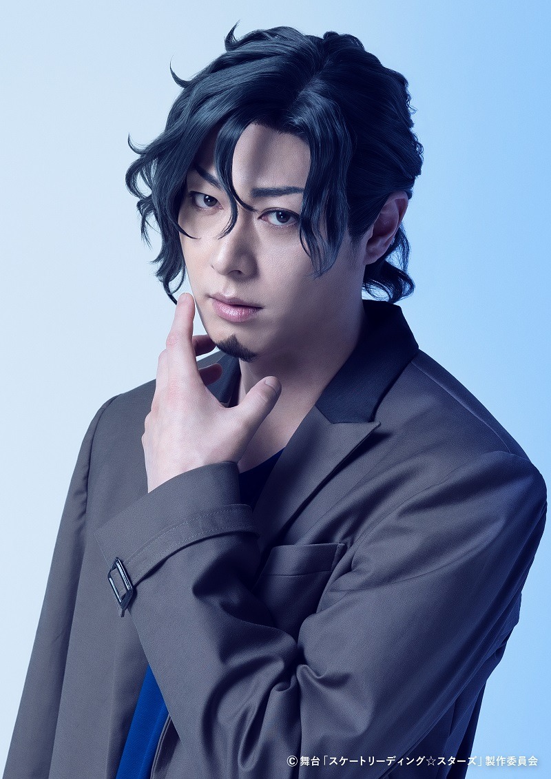 成松慶彦扮する安達拓海。(c)舞台「スケートリーディング☆スターズ」製作委員会