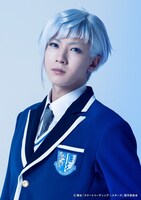 前嶋曜扮する篠崎怜鳳。(c)舞台「スケートリーディング☆スターズ」製作委員会