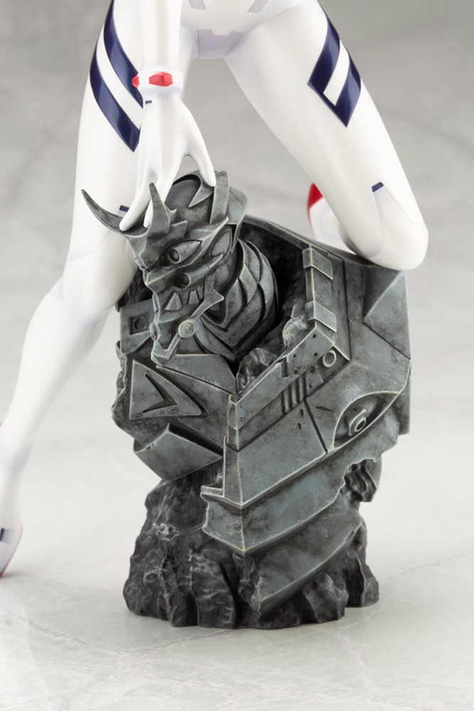 「式波・アスカ・ラングレー ～深々度ダイブ用耐圧試作プラグスーツver.～」の台座。
