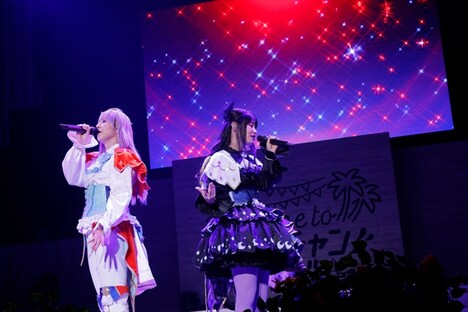 左からソルル役の斎賀みつき、ルルナ役の山村響。