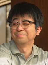 有野晋哉演じる伊佐木ジョージ。