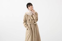 「夏目友人帳 モデル ストール」着用画像。