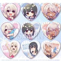 10連セットの購入者がもらえる 「ハート型缶バッジ」。