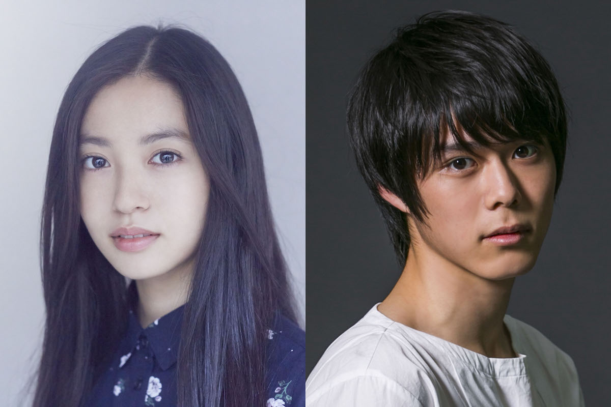 左から紫村空役の田辺桃子、青野陽太役の細田佳央太。