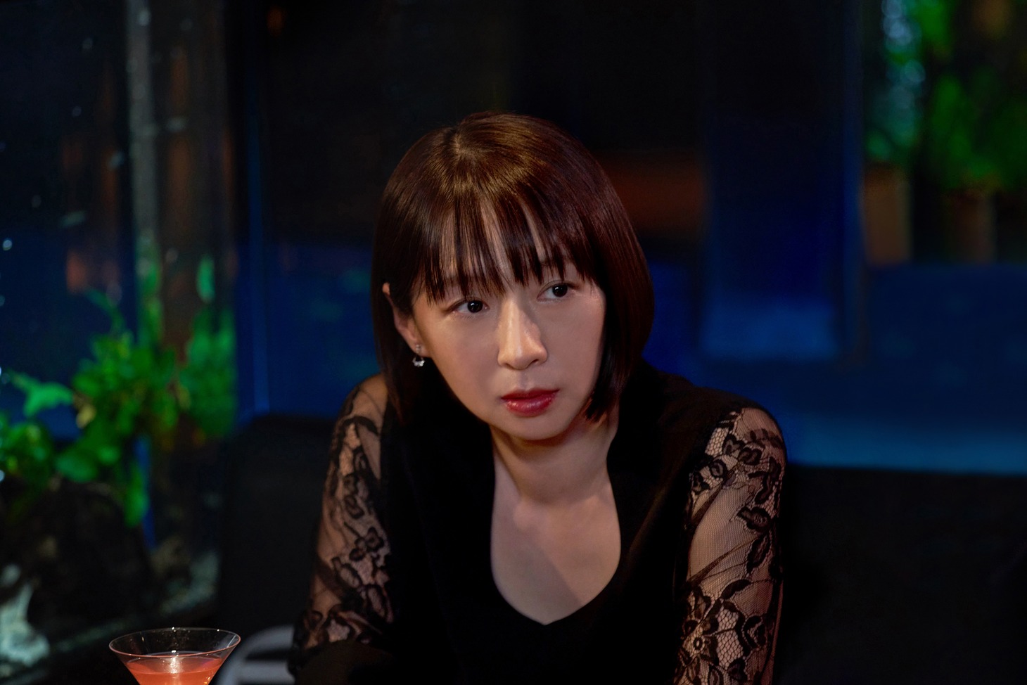 ドラマ「それでも愛を誓いますか？」より酒井若菜演じる足立沙織。