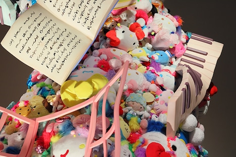 「サンリオ展 ニッポンのカワイイ文化60年史」より。（撮影：かくたみほ）(c)2021 SANRIO CO., LTD. TOKYO, JAPAN (H)