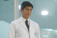 高嶋政宏が演じる灰島将人。