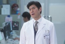 高嶋政宏が演じる灰島将人。