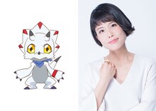 ガンマモンのキャラクタービジュアル（左）と、沢城みゆき（右）。(c)本郷あきよし・フジテレビ・東映アニメーション