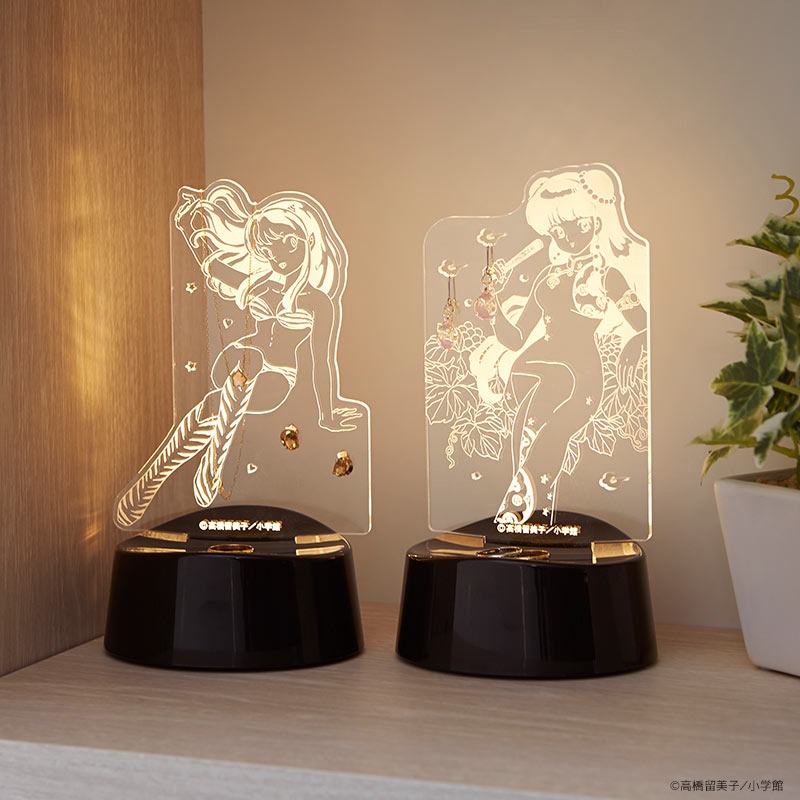 「らんま1/2」と「うる星やつら」LEDアクセサリースタンド。