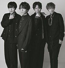 O★Zメンバーのキャスト4人のカット。左から堀江瞬、千葉翔也、古川慎、七海ひろき。