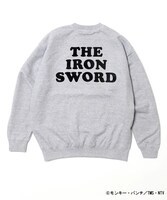 スウェットの「グレーA」の背面。