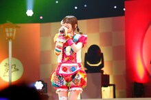 あじみ役の上田麗奈。