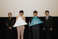 左から安済知佳、島崎信長、羽多野渉、三上哲。