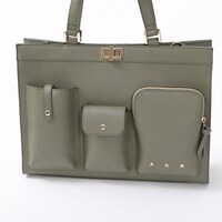 イギリスモデルのバッグ。