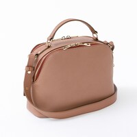 イタリアモデルのバッグ。