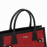 アメリカモデルのバッグ。