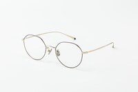 釘崎野薔薇モデル。トレンドの多角形にグラスコードを組み合わせたフェミニンなデザイン。グラスコードには釘崎の武器である「釘」のモチーフをさりげなく配置。価格は1万3200円。