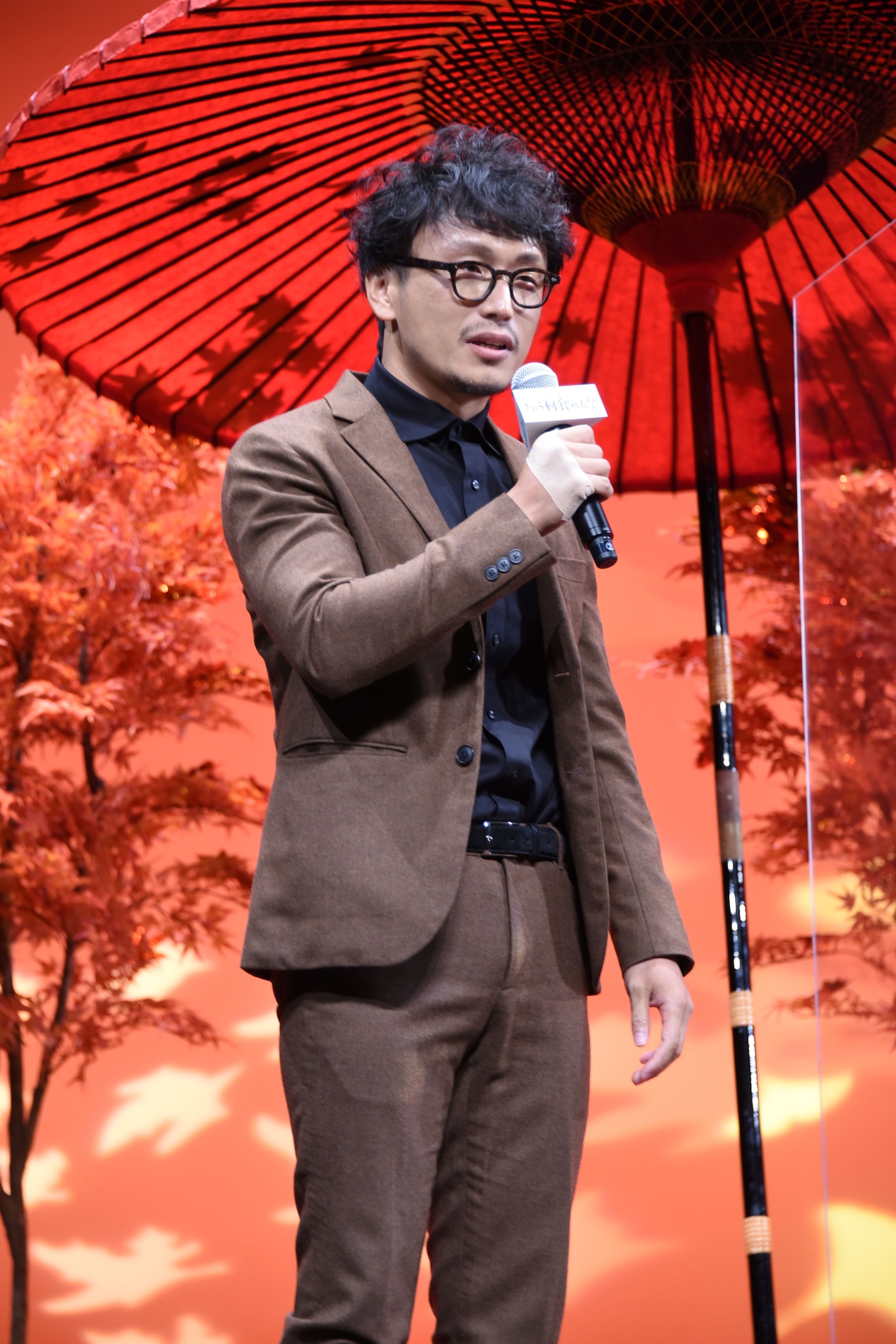 中江和仁監督