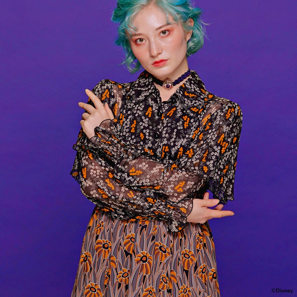 「『ディズニー ツイステッドワンダーランド』 ANNA SUI チョーカー」使用イメージ