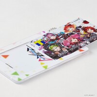 「マクロスΔ」スライドカードケースの使用イメージ。