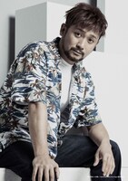 冨田昌則演じる伊部俊一。