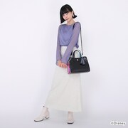 「オクタヴィネル寮 デザイン ショルダーバッグ」着用イメージ