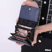 「ポムフィオーレ寮 デザイン 三つ折り財布」