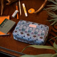 「スクエアポーチ（ホロホロ）」