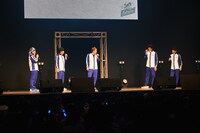 キャップと瓶のコントパートより。