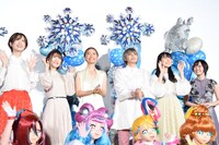 「映画トロピカル～ジュ！プリキュア 雪のプリンセスと奇跡の指輪！」の完成披露舞台挨拶の様子。
