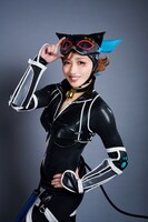 鈴木彩海扮するキャットウーマン。