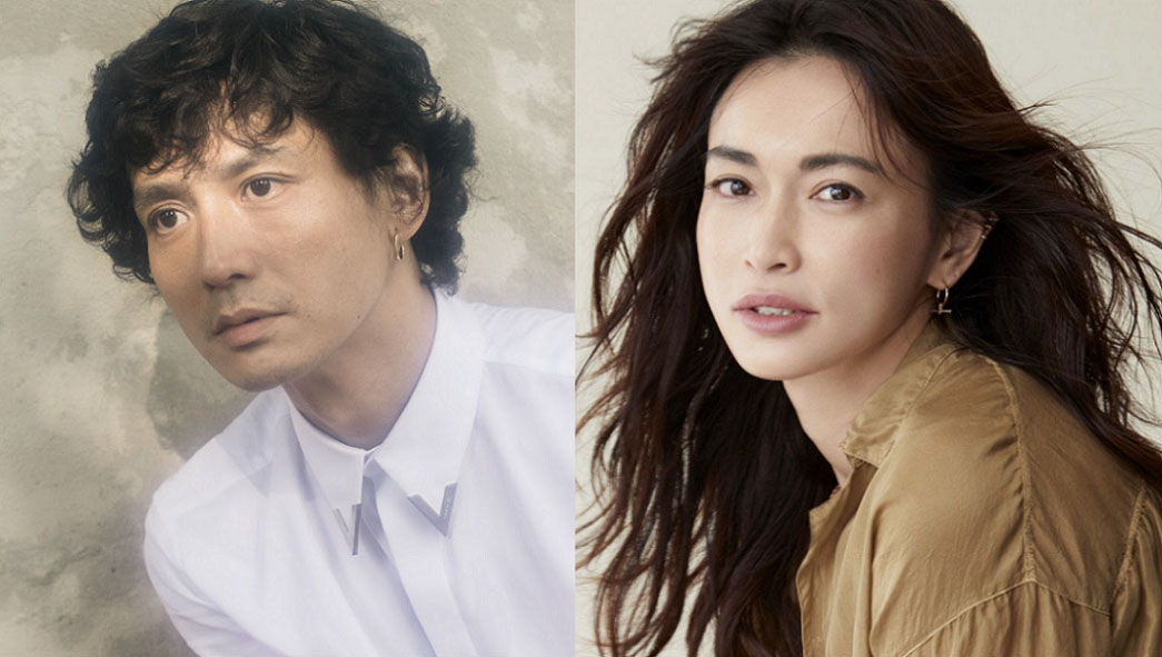 左から安藤政信、長谷川京子。
