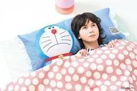 「ドラえもんと過ごすあの夜をイメージした 一緒におやすみ枕」
