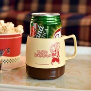 「DINEXマグカップ（マイキーとドラケン）」使用イメージ