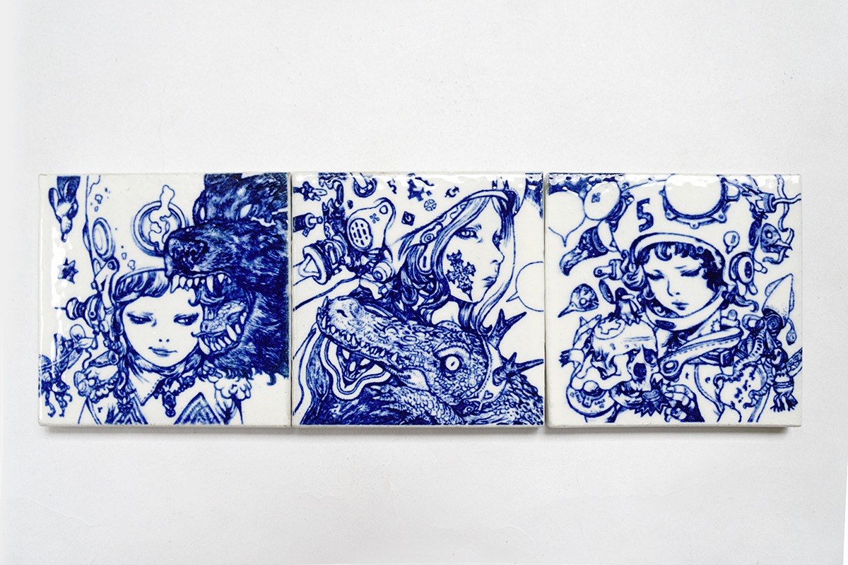 「えタイル」3種。タイル本来の使い方はもちろん、コースターなどにも利用できる。