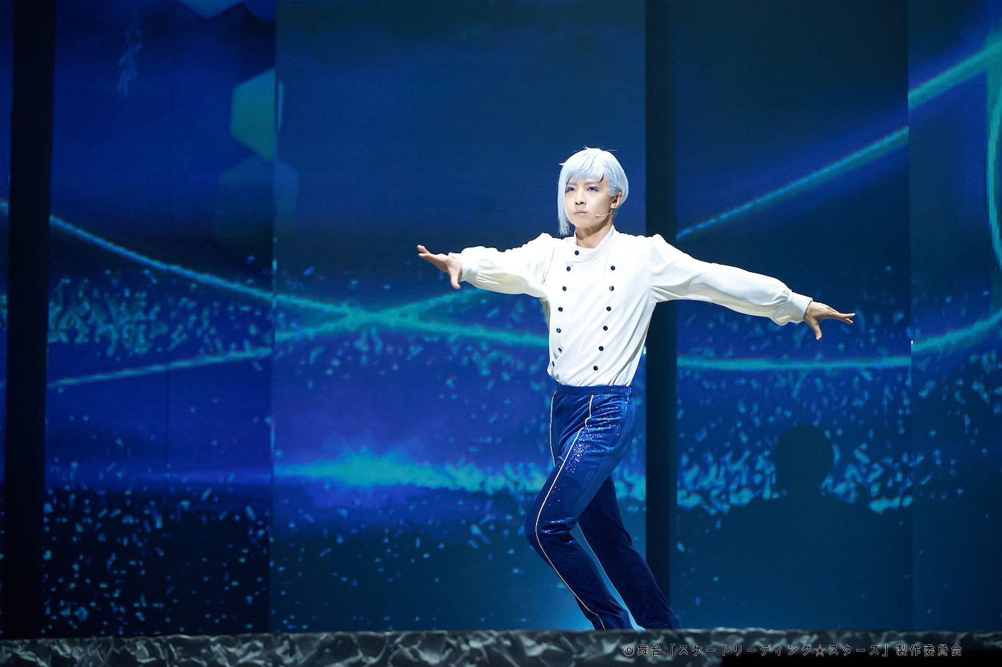 舞台「LIVE STAGE『スケートリーディング☆スターズ』」ゲネプロの公演写真。(c)舞台「スケートリーディング☆スターズ」製作委員会
