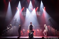 「舞台『血界戦線』Blitz Along Alone」ゲネプロ公演の写真。 (c)内藤泰弘／集英社 (c)舞台『血界戦線』製作委員会