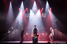 「舞台『血界戦線』Blitz Along Alone」ゲネプロ公演の写真。 (c)内藤泰弘／集英社 (c)舞台『血界戦線』製作委員会