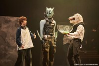 「舞台『血界戦線』Blitz Along Alone」ゲネプロ公演の写真。 (c)内藤泰弘／集英社 (c)舞台『血界戦線』製作委員会