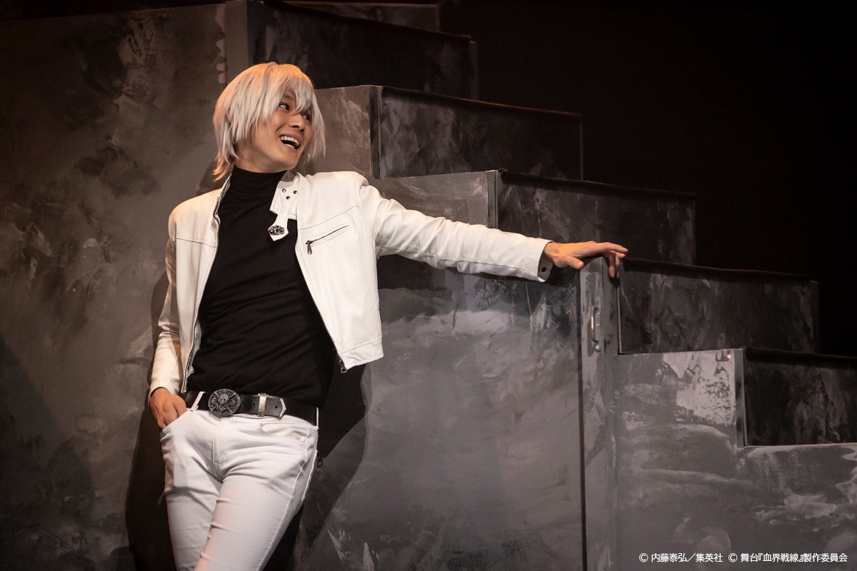 「舞台『血界戦線』Blitz Along Alone」ゲネプロ公演の写真。 (c)内藤泰弘／集英社 (c)舞台『血界戦線』製作委員会