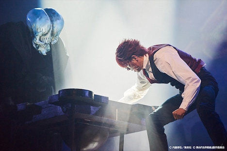 「舞台『血界戦線』Blitz Along Alone」ゲネプロ公演の写真。 (c)内藤泰弘／集英社 (c)舞台『血界戦線』製作委員会