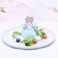 12月1日～12月20日まで提供される「さくらのドールケーキ ＜ブルーver.＞」。